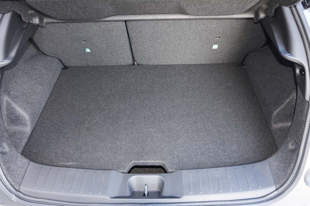 Aristar Premium Boot Liner Protector for Nissan Juke 2019+