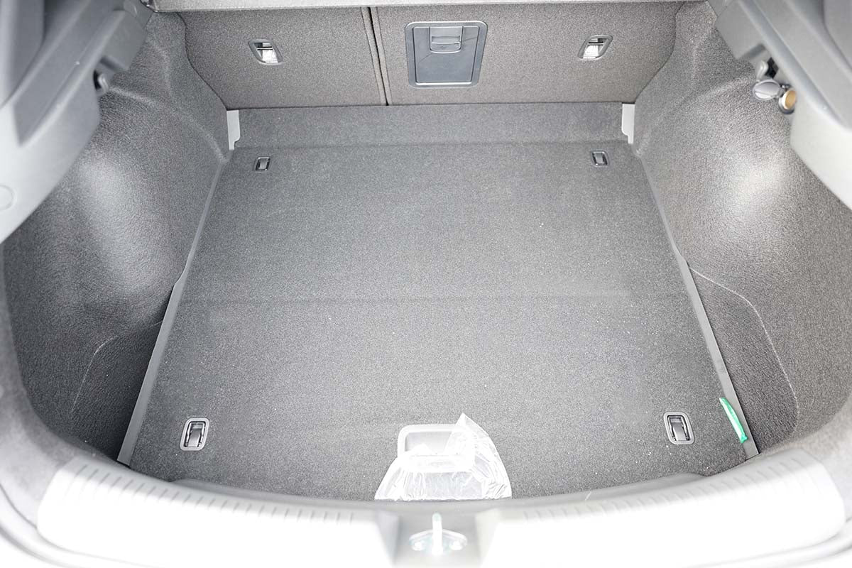 Aristar Premium Boot Liner Protector for Hyundai i30 Fastback 48v Hybrid 2020+