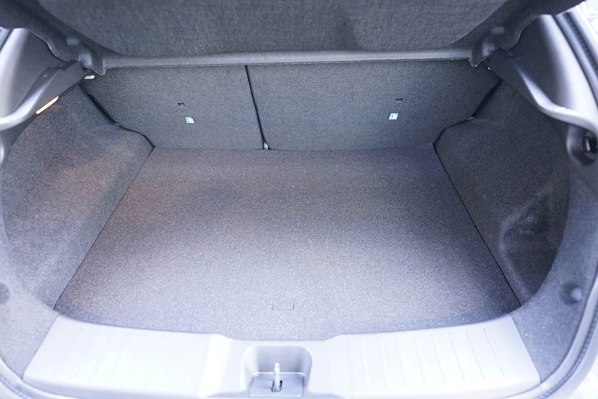 Aristar Premium Boot Liner Protector for Nissan Juke 2022+ Hybrid