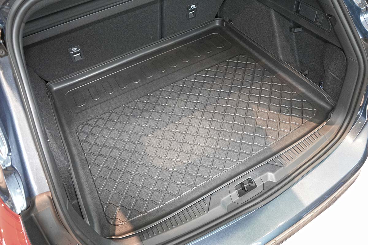 Aristar Premium Boot Liner Protector for Ford Focus 2019+ MK4 Estate