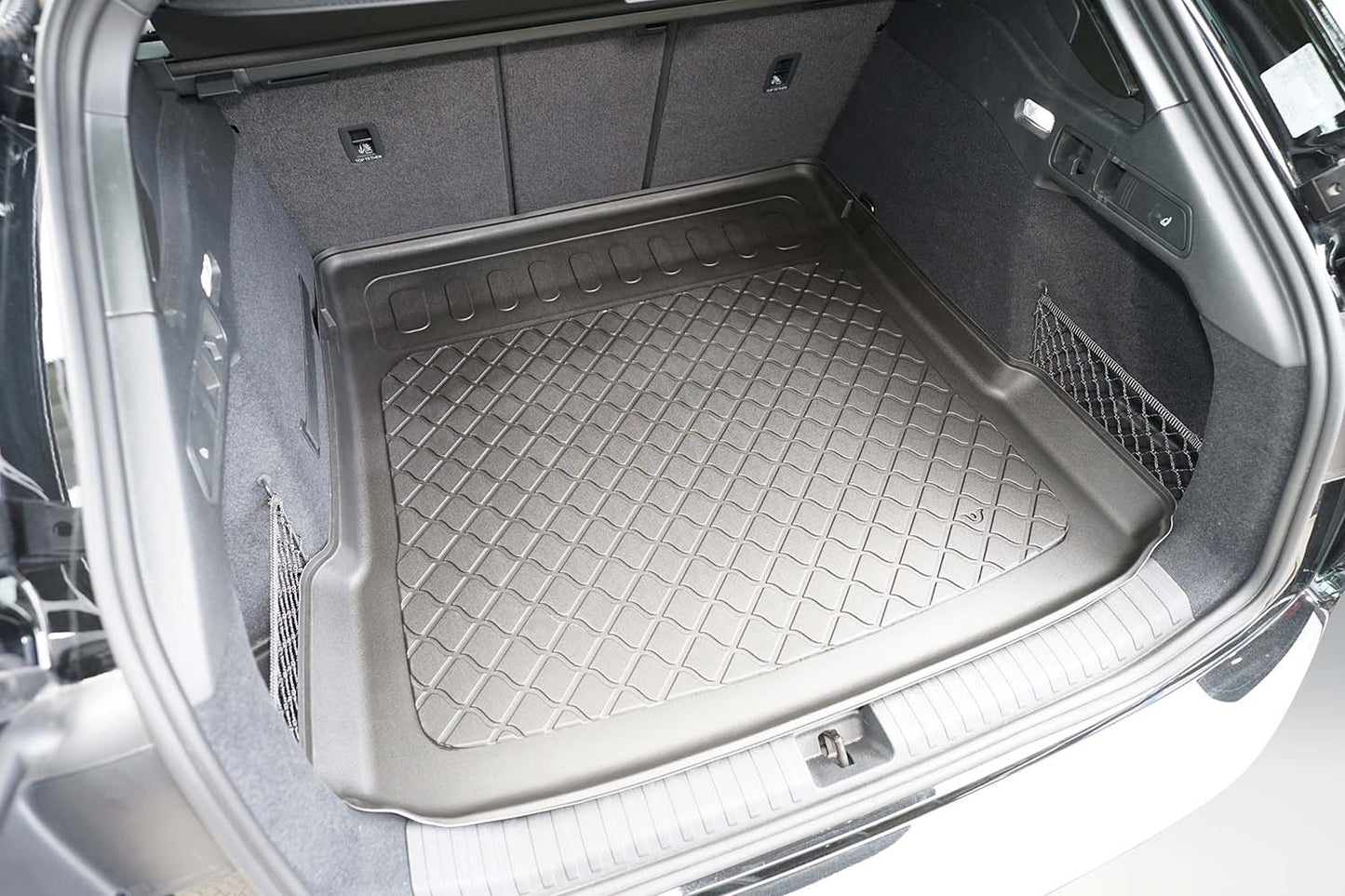 Aristar Premium Boot Liner Protector for Audi A6 Avant e-tron 2024+