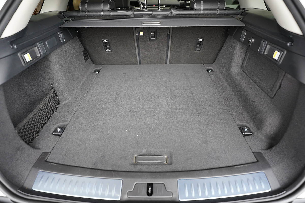 Aristar Premium Boot Liner Protector for Land Rover Range Rover Velar 2020+